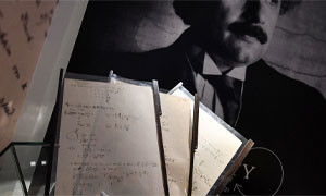 Gli appunti sulla teoria della relativit&agrave; di Einstein venduti all'asta