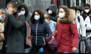 Anche a Cagliari mascherine all&rsquo;aperto per evitare il rischio di nuove chiusure