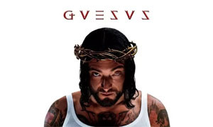 Gu&egrave; Pequeno veste i panni del "Messia del rap"