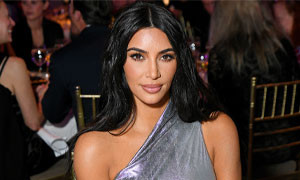 Kim Kardashian non vuole pi&ugrave; il cognome dell'ex marito Kanye West