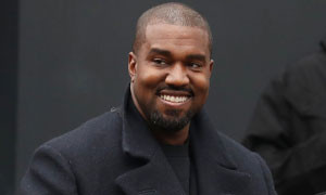 Kanye West regala 4mila giocattoli ai bambini di Chicago