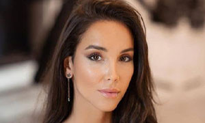 Paola Di Benedetto pubblica le foto con l'acne: &quot;Non voglio essere perfetta&quot;