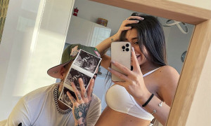 Sfera Ebbasta diventa pap&agrave;: &quot;Il nostro gioiello pi&ugrave; grande&quot;