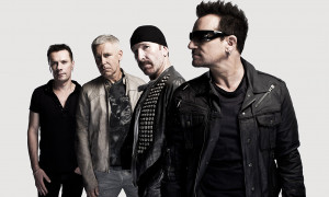 Bono: "Molte canzoni degli U2 mi imbarazzano"