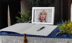 Monica Vitti, oggi i funerali