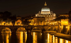 Luci spente: i Comuni italiani protestano contro il caro bollette