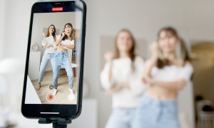 Su Tik Tok arrivano i video lunghi fino a 10 minuti
