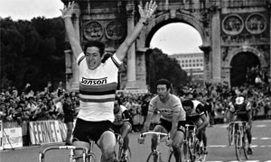 Francesco Moser presenta il libro &quot;Un uomo, una bicicletta&quot;