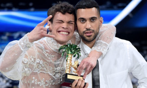 Eurovision 2022, Mahmood e Blanco dovranno modificare la canzone