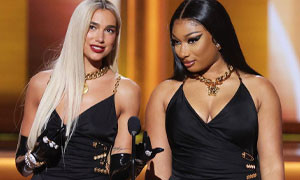 Da Lady Gaga in Armani a Dua Lipa con un Versace: i look migliori ai Grammy 2022