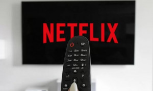 Netflix perde abbonati e cancella molte serie tv