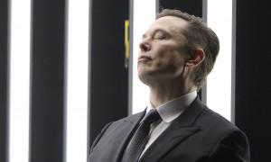 &Egrave; ufficiale: Elon Musk ha comprato Twitter