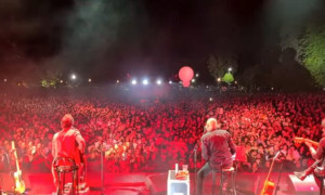 Ressa all'Eurovision village per il concerto dei Negrita