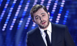 Lorenzo Fragola dopo un attacco di panico: &ldquo;Parlatene&rdquo;