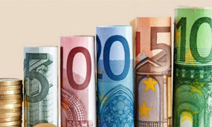 Nove euro l&rsquo;ora &egrave; la paga per met&agrave; dei trentenni in Italia