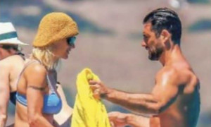 Michelle Hunziker e&nbsp;Giovanni Angiolini: le loro vacanze in Sardegna