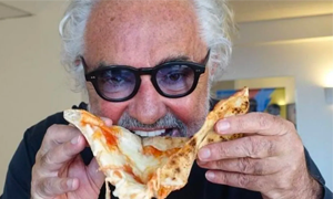 Flavio Briatore e la sua pizza da 15 euro: &quot;Come fanno a venderla a 4?&quot;