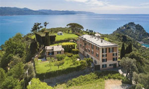 Berlusconi, in vendita la villa comprata per Francesca Pascale