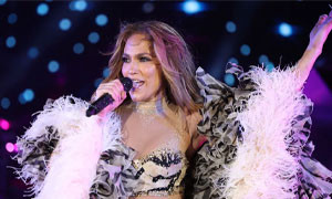 Jennifer Lopez accende Capri con il suo concerto privato