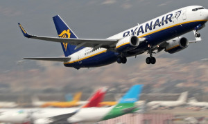 Ryanair annuncia l&rsquo;addio ai voli low cost
