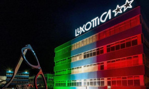 Luxottica, paga doppia a chi a settembre lavora di sabato