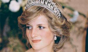 Ecco chi erediter&agrave; la corona indossata da Lady Diana per le nozze con Carlo