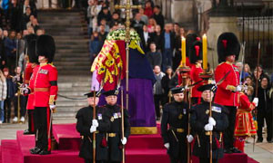 Oggi i funerali solenni per la regina Elisabetta, esclusa Mosca