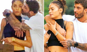 Elodie e Andrea Iannone insieme, lei: &quot;Ci frequentiamo da un mese&quot;