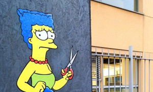 Rimosso il  murale di Marge Simpson a Milano