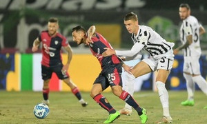 Ad Ascoli va in scena la sagra dell'errore: Cagliari sconfitto 2-1