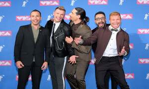 Backstreet Boys: la band condivide il video di un brano del loro album natalizio