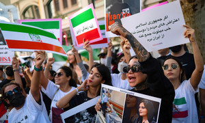 Iran, uccisa a 16 anni per aver indossato un cappellino al posto del velo