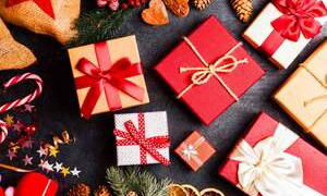 Natale 2022: l'inflazione risparmia alcune categorie di regali