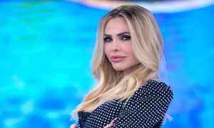 Ilary Blasi vittima di critiche per una foto pubblicata con la dottoressa Cervelli