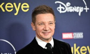 Operato Jeremy Renner, l'attore resta in terapia intensiva