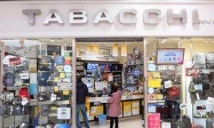 Sigarette, da oggi pi&ugrave; care di 20 centesimi