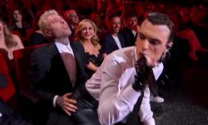 Sanremo, Pro Vita denuncia Fedez e Rosa Chemical per il bacio e la mimica dell&rsquo;amplesso