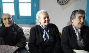 &Egrave; morta Emilia, l&rsquo;ultima delle tre 'nonne di Lesbo' che aiutavano i migranti