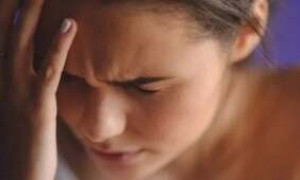 Mal di testa, arriva l'ok per il primo spray nasale ad azione rapida