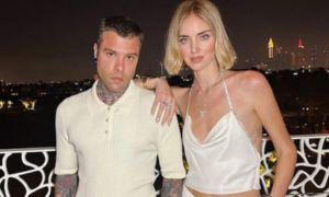 Fedez: polemica sulla vacanza a Dubai da parte del web
