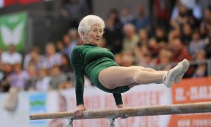 Johanna Quaas: &egrave; la ginnasta dei record a 97 anni