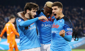 Napoli Campione d&rsquo;Italia, ma il bilancio &egrave; tragico: un morto nei festeggiamenti