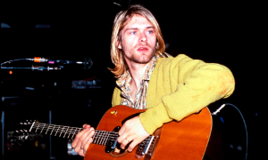 Kurt Cobain, all&rsquo;asta una sua chitarra distrutta sul palco dal valore di 80.000 dollari
