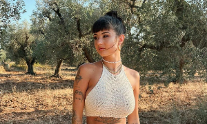 Giorgia Soleri in vacanza a Ibiza, scattano le polemiche per la sua dichiarazione sul riposo