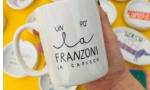 "Un po' la Franzoni la capisco" scoppia la polemica sulla tazza in vendita