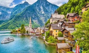 Hallstatt, un piccolo paese austriaco che somiglia a quello del film &ldquo;Frozen&rdquo; &egrave; invaso dai turisti