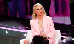 Aria di cambiamenti per "Amici 23", Arisa e Raimondo Todaro verranno rimpiazzati?