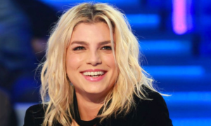 Il regalo dei fan di Emma Marrone per il suo compleanno. E lei si commuove sui social