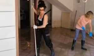 Emilia Romagna, Nek continua a spalare fango e si unisce anche Laura Torrisi