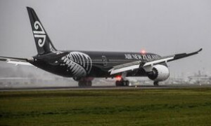 Aerei, Air New Zealand pesa i passeggeri per migliorare i consumi di carburante